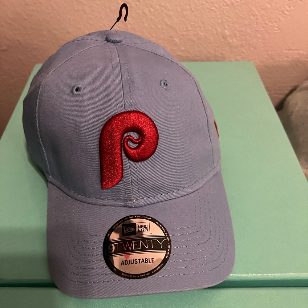 New with tags Philadelphia Phillies hat